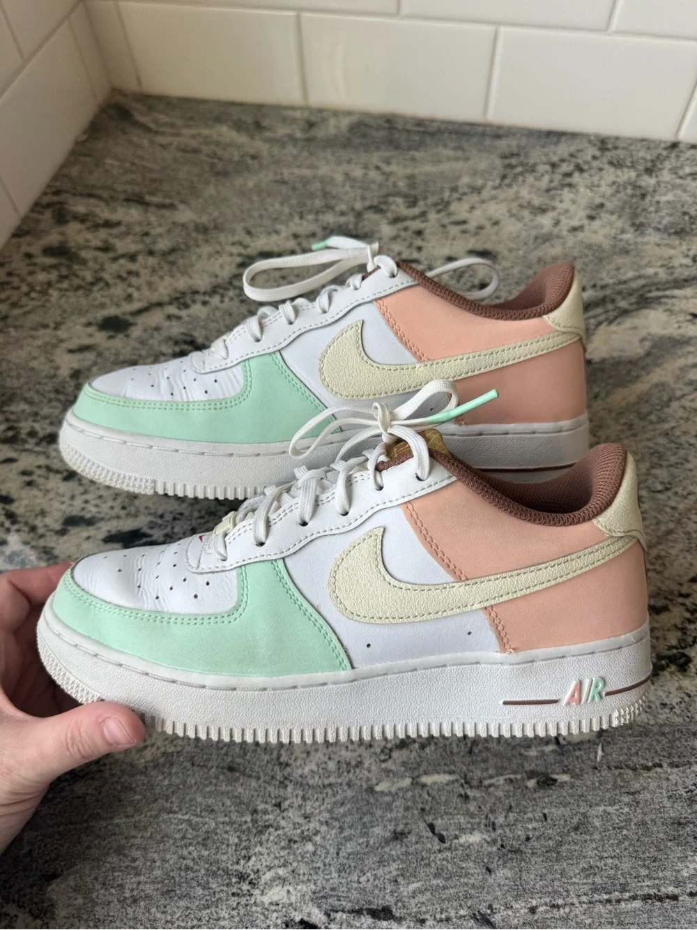 Nike Air Force 1 Low LV8 